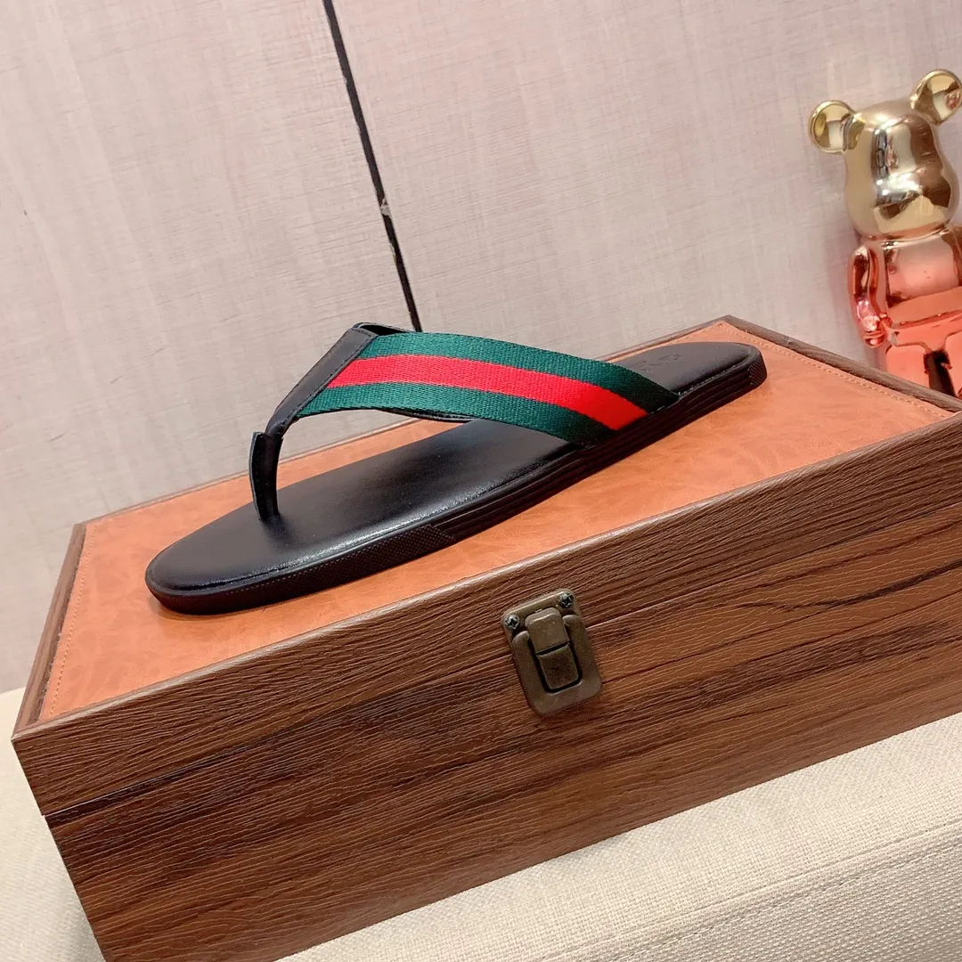 Slippers: New model: Factory price: 220💰💰🎩🎩🔥🔥《 Gucci* 》Series of slippers top purchasing agent🔍🔍Sold simultaneously for men, original Italian imported webbing made of selected cowhide, exquisite workmanship,), sole: (super comfortable) original factory special sole, ⚠️exclusive double-layer movable molded sole super comfortable⚠️, real shot🎬the real thing is more beautiful🔍🔍266 regular code 38-45